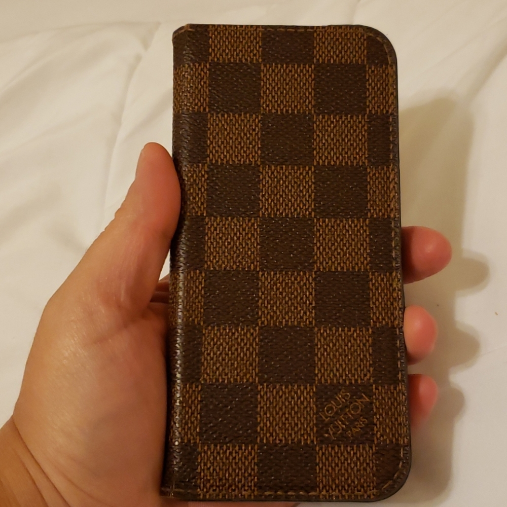 LOUIS VUITTON IPHONE 5 CASE AND CARD HOLDER